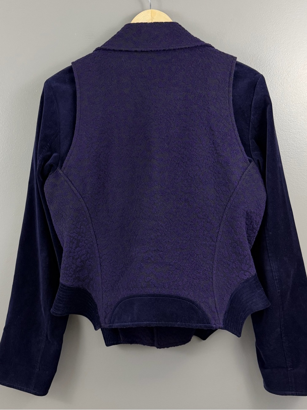 T Tahari Motto Style Wool Blend Velvet Sleeve Jacket Purple Size 12 - Picture 5 of 16